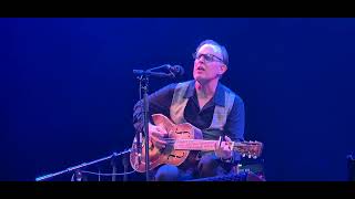 Joe Bonamassa - As the Crow Flies (Tony Joe White cover) (solo acoustic)