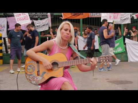 "La fábrica es suya pero nuestro el poder" // AGR Clarín y Los Simpson