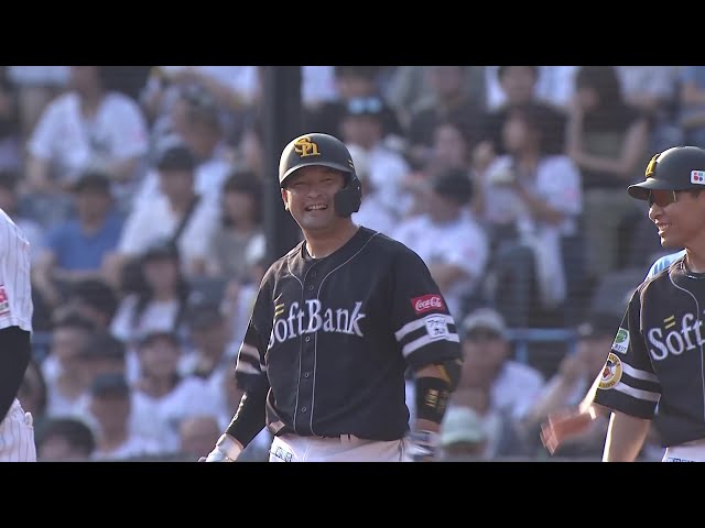 【2回表】3連打で先制!! ホークス・嶺井博希 センター前へタイムリーヒットを放つ!! 2025年8月31日 千葉ロッテマリーンズ 対 福岡ソフトバンクホークス
