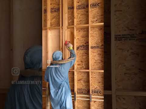 Insulating a Plane Hangar - Strathroy, ON