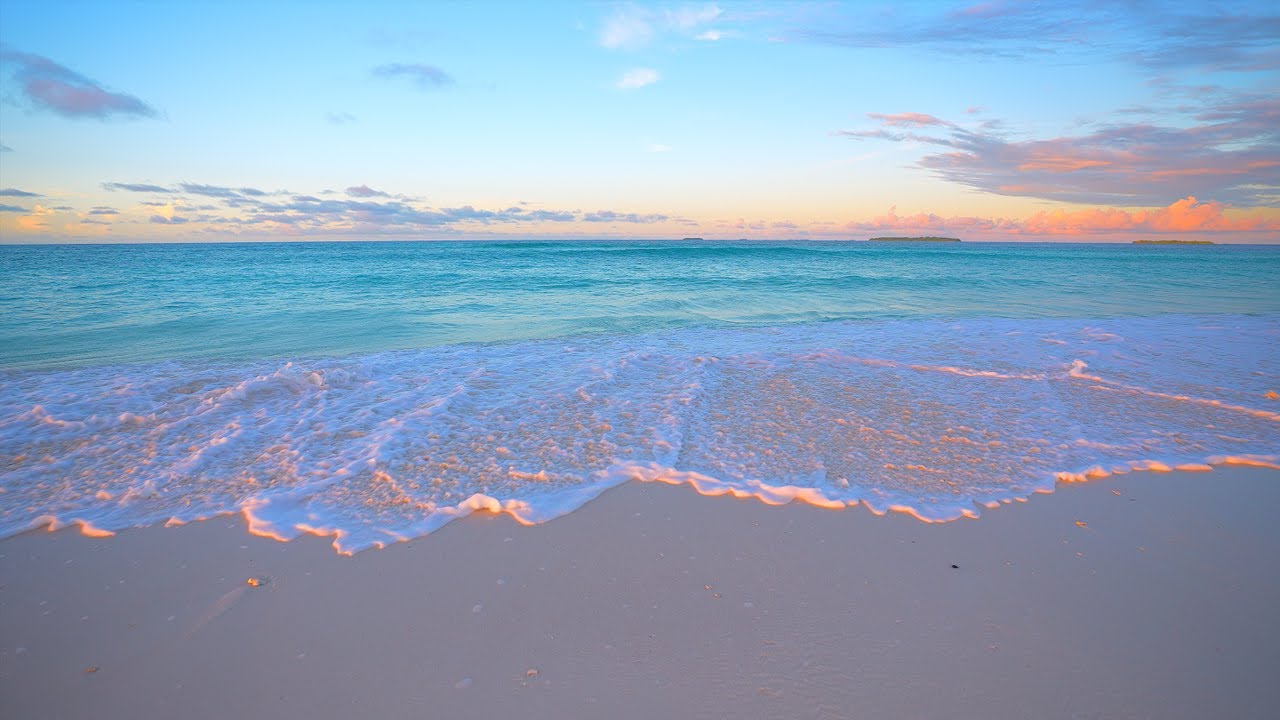 🏝 Paradise Found: Maldives Beach and Crystal Turquoise Waters. Ocean 4K Ultra HD