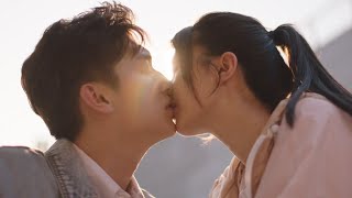 Trailer Nửa Thời Gian Ấm Áp