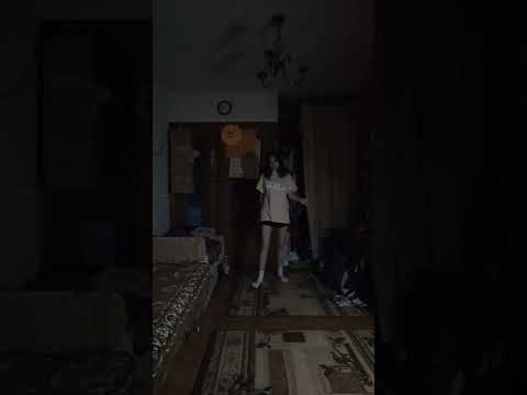 Trying dance Hello Venus - Wiggle Wiggle