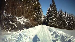 preview picture of video 'Bike downhill in the snow in Höchenschwand (winter, ice, MTB)'