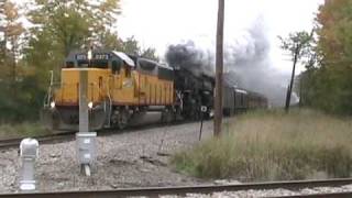 preview picture of video 'NKP 765 at Pittsfield Jct., Ann Arbor, MI'