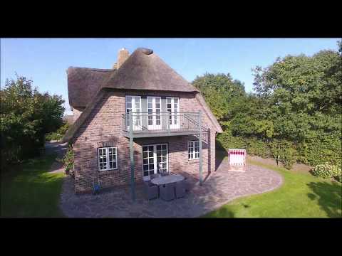 Einzeltraumhaus unter Reet in Borgsum Insel Föhr