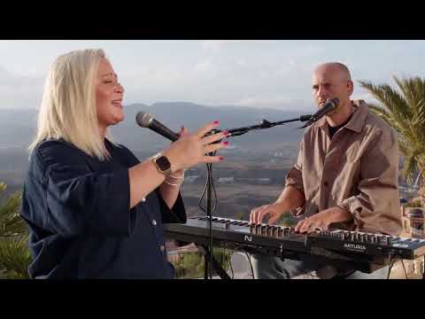 Peaceful Worship 1: Worship Wednesday in the mountain with Lou & Nathan Fellingham