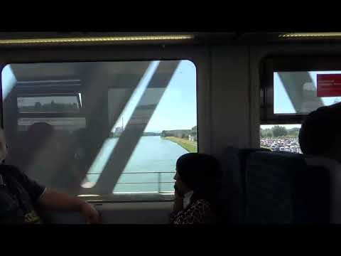 Der Rhein zwischen Karlsruhe (BW) und Wörth am Rhein (RP)