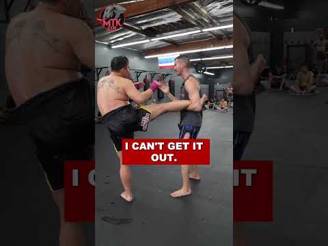 Catching Kicks Counter Moves! Lessons from Kru Neil! #mtk #muaythai  #mtkgym #muaythaisavedme #mma