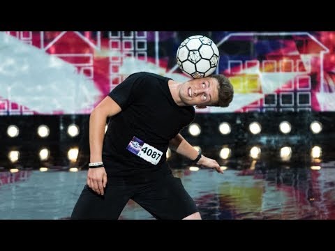 Robert Lewandowski himself would be jealous of tricks like these! [Got Talent!]