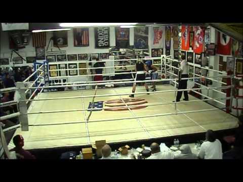 2013.11.03 21. Richard Bermudez (Bakersfield PAL) vs Jose Salado (Northside Visalia)