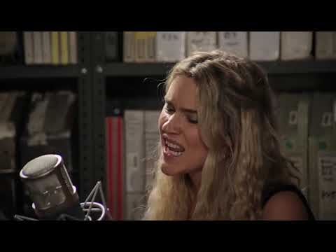 Joss Stone - This Ain't Love - 11/5/2015 Paste Studios, New York, NY + lyrics