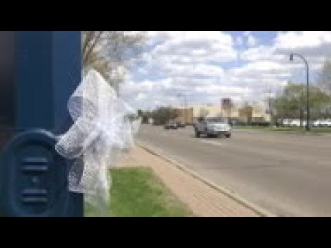 2 Michigan women struggle to get unemployment aid