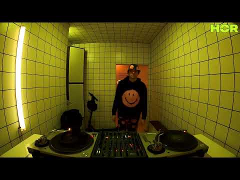 Alien Rain / December 29 / 9pm-10pm