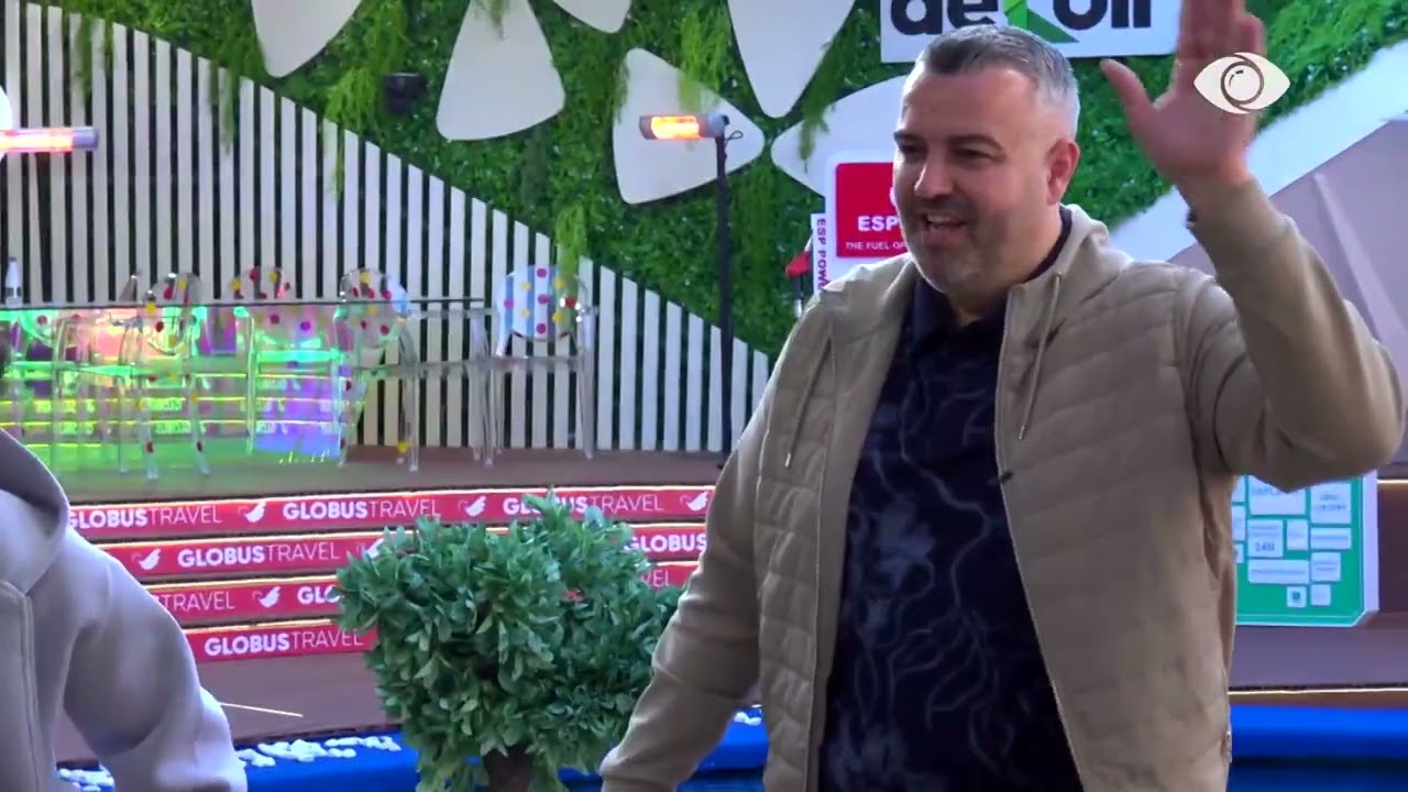 Merru pak me Stenaldon/ Artani i drejtohet Rogertit: Po të ma kishe bërë mua ashtu…