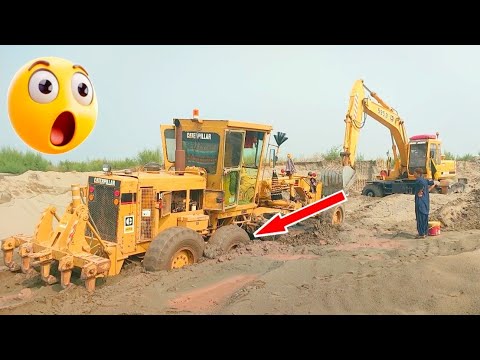 John Deere Excavator & Loaders