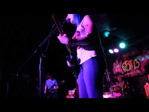 Cayetana - Scott Get The Van, I'm Moving