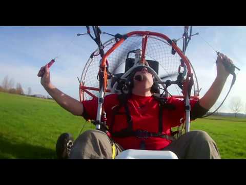 Test en vol pour obtention du brevet de pilote paramoteur (court extrait)