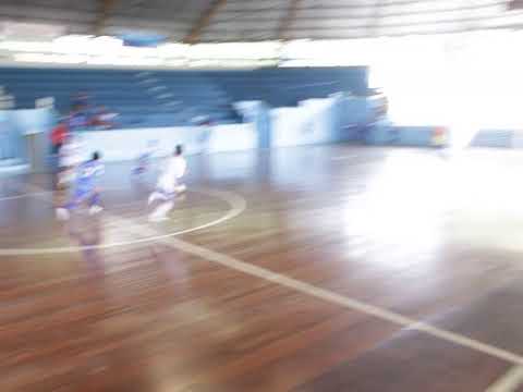 DEFESA (4) DO GOLEIRO BERNARDO - GRAJAÚ COUNTRY X AABB PONTO FUTURO - SUB 11