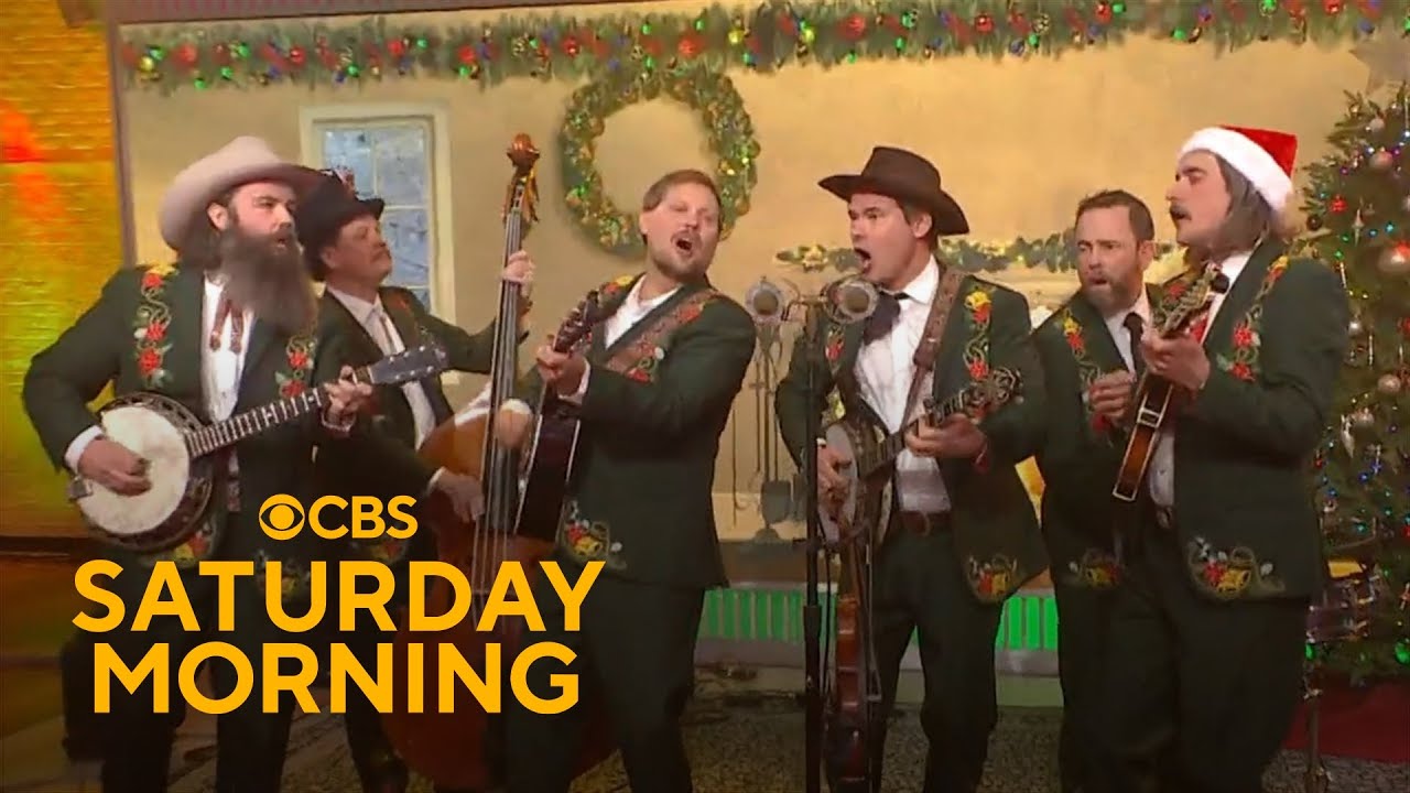 Saturday Sessions: Old Crow Medicine Show performs "Holly Jolly Christmas"