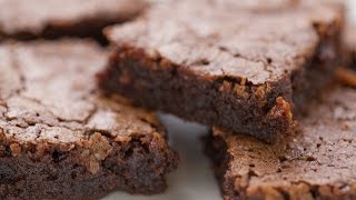 chocolate brownies with cocoa powder and oil