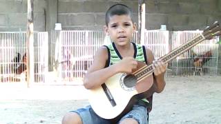 preview picture of video 'niño canta hermoso'