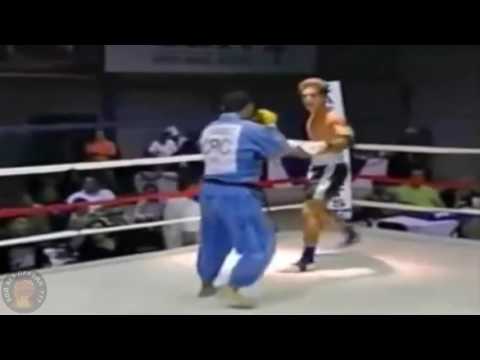 Muay Thai vs Jiu jitsu! Muay Thai Fighter vs Jiu Jitsu Fighter! Bill VeClark