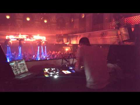 Darude - Sandstorm mashup - Live at Spundae
