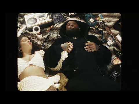 HOLD-UP-MAINY X COLETTE GAZE-VISUALIZER-2025 