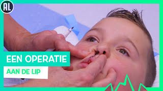 JOHNNY HEEFT EEN SCHISIS 👄 | TOPDOKS OPERATIEKAMER