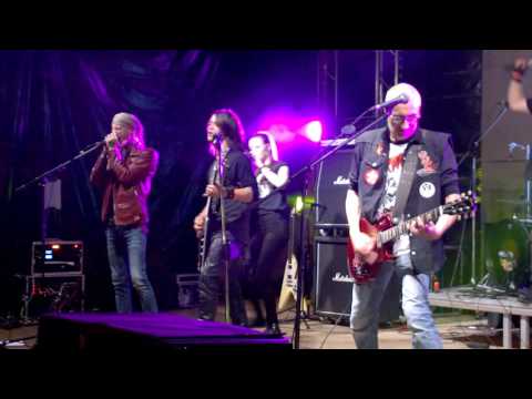 Dog Day's & Pierre Edel