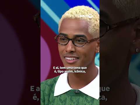 João Pedro Oliveira relembra bastidores do beijo entre os personagens Guga e Serginho em 'Malhação'
