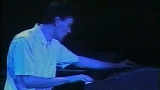 Simple Minds - Sweat In Bullet (Live) Cologne 1982