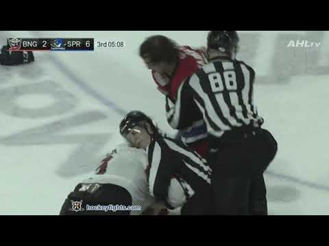 Brandon Baddock vs Bobby Farnham