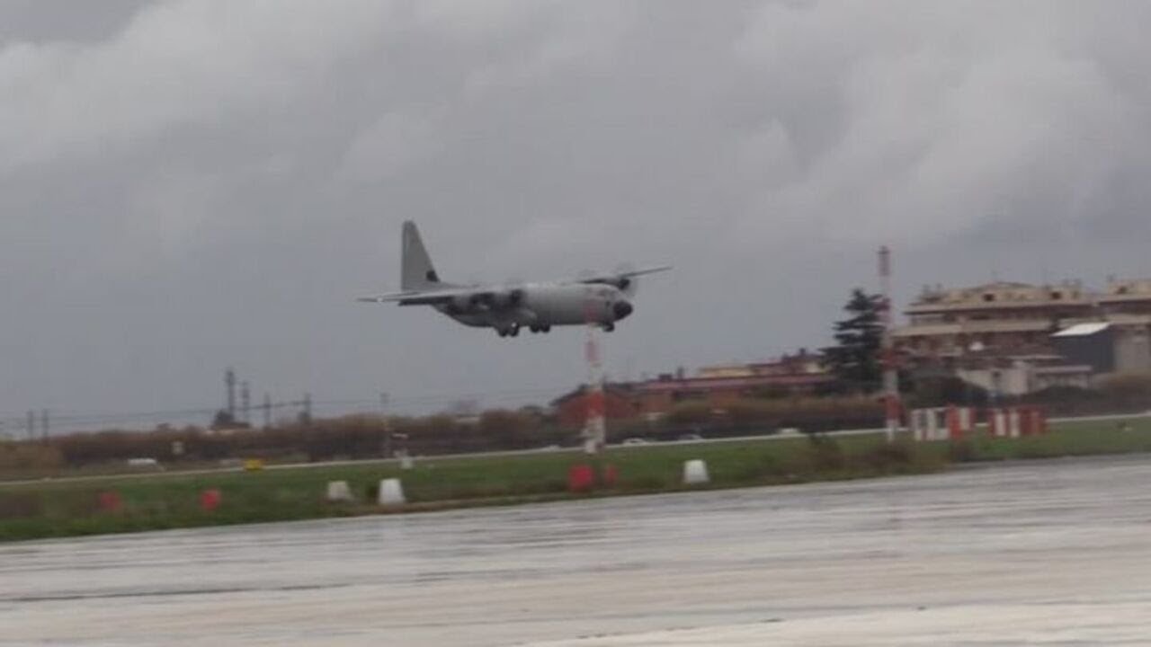 Crans-Montana, a Ciampino il C130 con il feretro di Riccardo Minghetti