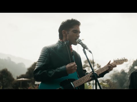 Irfan Haris - Mencuba (Official MV)