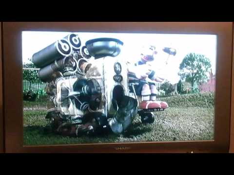 Wallace reloads the Soccamatic