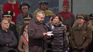 preview picture of video 'Gubbio: si accende l'Albero di Natale'