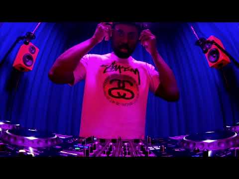 MAKAYABUNDO @  CUTE COMMUNITY RADIO