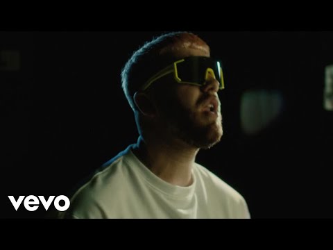 Bryant Garcia - UNA MITAD