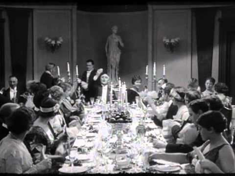 Trailer EVELINN TROUBLE rocks VERDENS UNDERGANG - IOIC