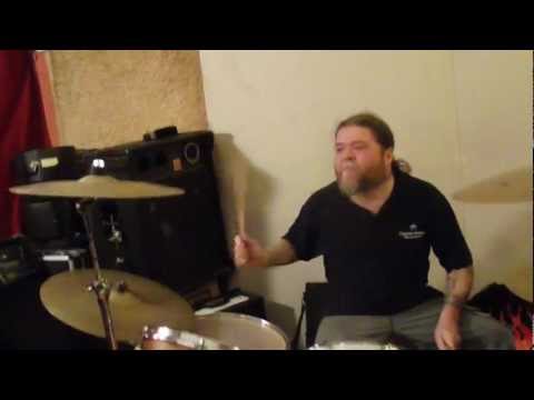 Kobra Klutch 'Alive' (Pearl Jam cover live @ Pleb Studios)