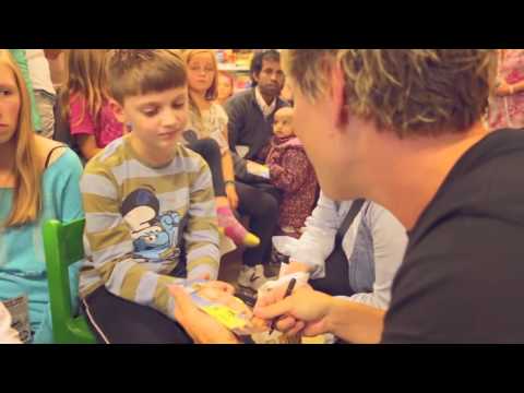 Sascha Grammel zu Besuch in der Kinderklinik Bochum