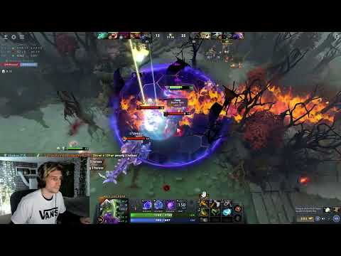 xQc lands an 'Absolutely Gigantic' 3-man Chrono