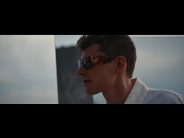 Video zu 'Questions' ansehen