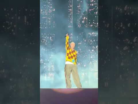 2022.10.10 Lauv - Paris In The Rain LIVE @ SLSL In KOREA