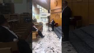 אזכרה לרב ניסים פנירי מהרב בן עטר (רדיו כל האמת) - התמונה מוצגת ישירות מתוך אתר האינטרנט יוטיוב. זכויות היוצרים בתמונה שייכות ליוצרה. קישור קרדיט למקור התוכן נמצא בתוך דף הסרטון