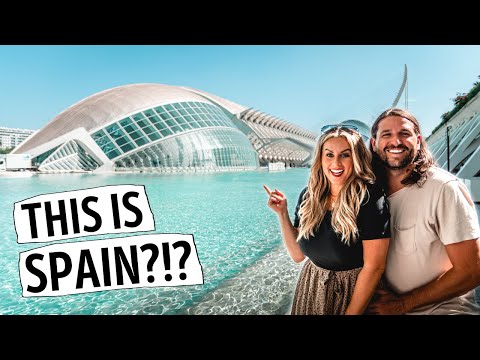 One Day in Valencia, Spain - Travel Vlog | What to Do, See, & Eat!