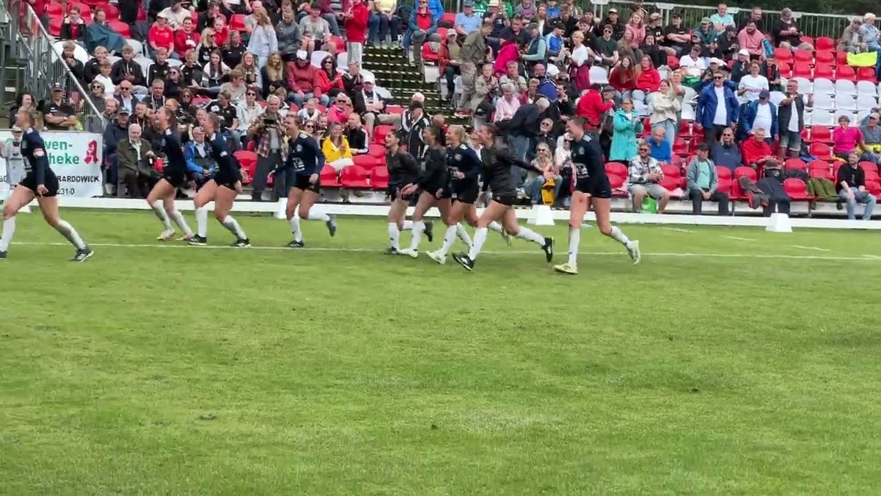 Ehrenrunde Ahlhorner SV nach Finalsieg