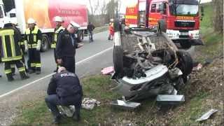 preview picture of video 'Frau stirbt bei Unfall nahe Usseln.mpg'